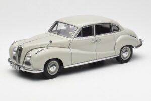 BMW 501 Cortina Gris AUTOart 1:18 80430393098 Métal