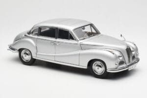 BMW 502 2.6 Luxus Super Argent AUTOart 1:18 70593 Métal — image 6 sur 8