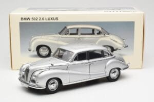 BMW 502 2.6 Luxus Super Argent AUTOart 1:18 70593 Métal — image 8 sur 8