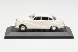BMW 502 V8 Blanc Minichamps 1:43 430022400 Métal