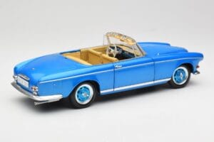 BMW 503 Cabriolet Riviera Blue Revell 1:18 08843 Métal — image 4 sur 9