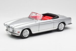 BMW 503 Argent Revell 1:18 18787 Métal
