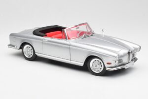 BMW 503 Argent Revell 1:18 18787 Métal — image 6 sur 8
