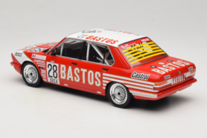BMW 528i E28 #28 Guitteny / Bleyinie 24 Hours of Spa 1982 IXO 1:18 18RMC182B Métal — image 5 sur 6