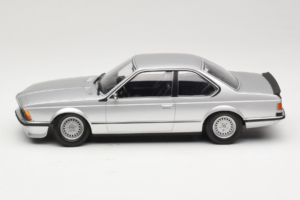 BMW 635 CSi E24 Argent Minichamps 1:18 155028107 Métal — image 3 sur 6