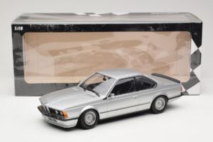 BMW 635 CSi E24 Argent Minichamps 1:18 155028107 Métal — image 6 sur 6