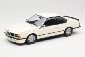 BMW 635 CSi E24 Blanc Minichamps 1:18 155028102 Métal