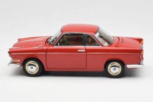 BMW 700 Sport Coupe Spanish Rouge AUTOart 1:18 70652 Métal — image 4 sur 8