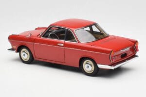 BMW 700 Sport Coupe Spanish Rouge AUTOart 1:18 70652 Métal — image 7 sur 8