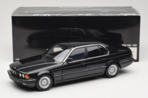 BMW 730i E32 Black Metallic Minichamps 1:18 100023002 Métal — image 8 sur 8