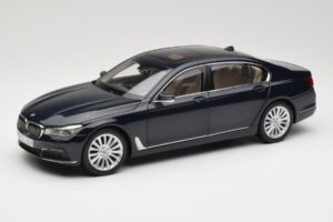 BMW 750Li F02 Imperial Blue Paragon 1:18 80432405586 Métal