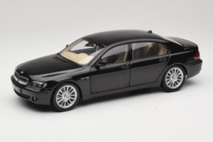 BMW 760Li E66 Individual Noir Kyosho 1:18 08573RB Métal