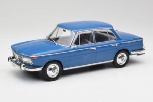 BMW 2000 Tilux E120 Caribe Bleu MCG 1:18 MCG18291 Métal