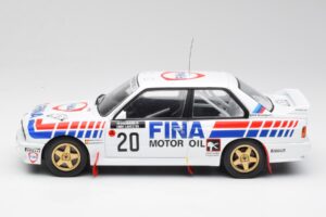BMW E30 M3 #20 M. Duez / A. Lopes 1000 Lakes Rally 1989 IXO 1:18 18RMC132 Métal — image 3 sur 6