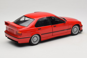 BMW 318is E36 Hellrot UT Models 1:18 180024302-R1 Métal — image 3 sur 8