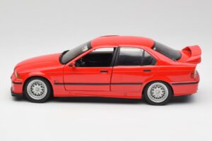 BMW 318is E36 Rouge UT Models 1:18 180024302 Métal — image 4 sur 8