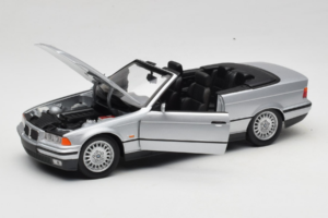 BMW 3 Series E36 Cabriolet Argent UT Models 1:18 BMW008 Métal — image 2 sur 8
