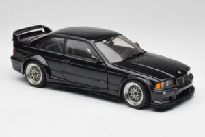 BMW E36 M3 GTR Street Cosmos Noir UT Models 1:18 20481 Métal — image 7 sur 8