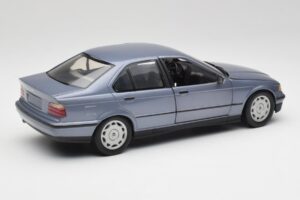 BMW 3-Series E36 Avus Bleu UT Models 1:18 180023300 Métal — image 3 sur 8