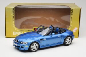 BMW Z3 E36 M Roadster Estoril Blue Bburago 1:18 3349-M1 Métal — image 8 sur 8