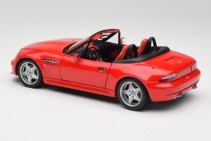 BMW Z3 E36 M Roadster Imola Rouge UT Models 1:18 20411 Métal — image 7 sur 8