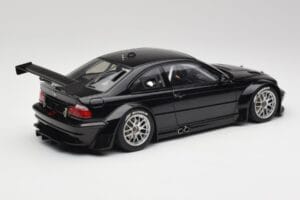 BMW M3 GTR E46 Plain Body Jet Noir AUTOart 1:18 80447 Métal — image 2 sur 6