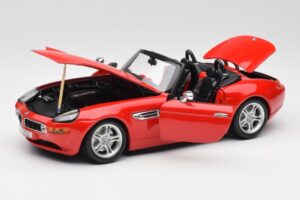 BMW Z8 E52 Roadster Rouge Vif Bburago 1:18 12032 Métal — image 2 sur 8