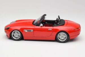 BMW Z8 E52 Rouge Bburago 1:18 Z8001 Métal — image 4 sur 8