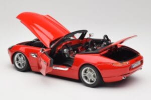BMW Z8 E52 Rouge Bburago 1:18 Z8001 Métal — image 5 sur 8