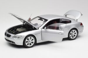 BMW 645Ci E63 Argent Kyosho 1:18 80430153285 Métal — image 2 sur 8