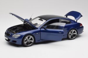 BMW M6 E63 Bleu Kyosho 1:18 80430413351 Métal — image 2 sur 8