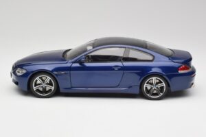 BMW M6 E63 Bleu Kyosho 1:18 80430413351 Métal — image 4 sur 8