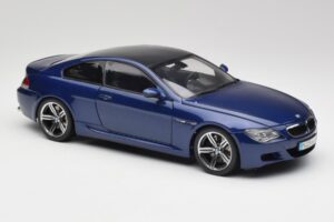 BMW M6 E63 Bleu Kyosho 1:18 80430413351 Métal — image 6 sur 8