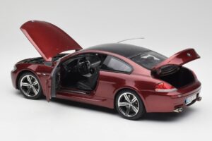 BMW M6 E63 Rouge Kyosho 1:18 80430398134 Métal — image 5 sur 8
