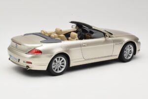 BMW 6 Series E64 Cabriolet Mineral Silver Metallic Kyosho 1:18 80430153437 Métal — image 4 sur 9