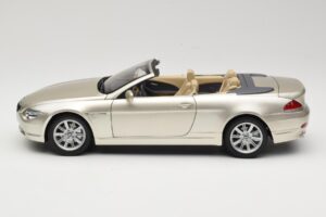 BMW 6 Series E64 Cabriolet Mineral Silver Metallic Kyosho 1:18 80430153437 Métal — image 5 sur 9