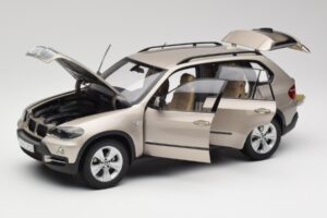 BMW X5 E70 4.8i Platinum Bronze Métallique Kyosho 1:18 80430413413 Métal — image 2 sur 8