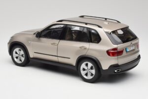 BMW X5 E70 4.8i Platinum Bronze Métallique Kyosho 1:18 80430413413 Métal — image 7 sur 8