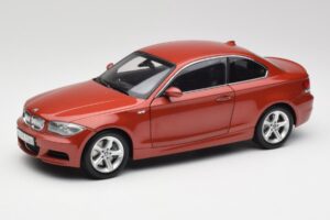 BMW 1 E82 Coupé Orange Kyosho 1:18 80430427064 Métal