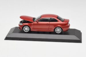 BMW 1M E82 Orange Minichamps 1:43 413020023 Métal — image 4 sur 5