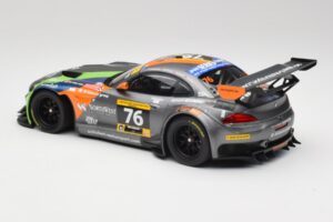 BMW Z4 E89 GT3 #76 Schubert Motorsport Dubai 24 Hours 2014 Minichamps 1:18 151142376 Métal — image 5 sur 6