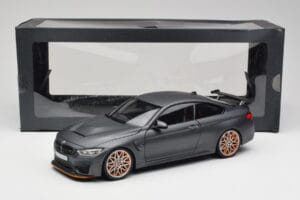 BMW M4 F82 GTS Frozen Gris Minichamps 1:18 80432411555 Métal — image 8 sur 8
