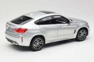 BMW X6 M F86 Argent Norev 1:18 183200 Métal — image 3 sur 8