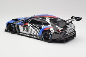 BMW M4 GT3 G82 #1 Test Version 2021 Minichamps 1:18 113222003 Métal — image 7 sur 8