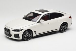 BMW i4 M50 G26 Alpine White Minichamps 1:18 110023011 Métal