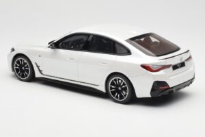 BMW i4 M50 G26 Mineral Blanc Métallisé Otto 1:18 OT1074 Résine — image 5 sur 6
