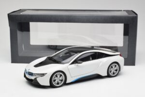BMW i8 Crystal Blanc Paragon 1:18 80432336841 Métal — image 8 sur 8