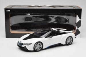 BMW i8 Roadster I15 Blanc Métallisé Minichamps 1:18 155027031 Métal — image 6 sur 6