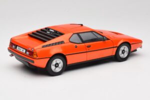 BMW M1 Orange Minichamps 1:18 80432411549 Métal — image 3 sur 8