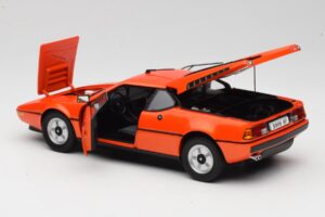 BMW M1 Orange Minichamps 1:18 80432411549 Métal — image 5 sur 8